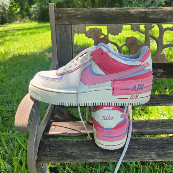 Woman Nike Women's Air Force 1 Shadow Sneakers - Picture 4 of 8